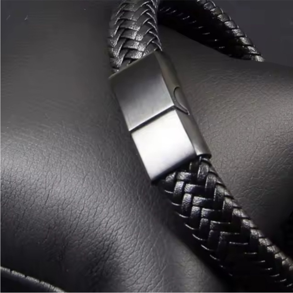 Men's Black Braided Leather Bracelet - Picture 4 of 10